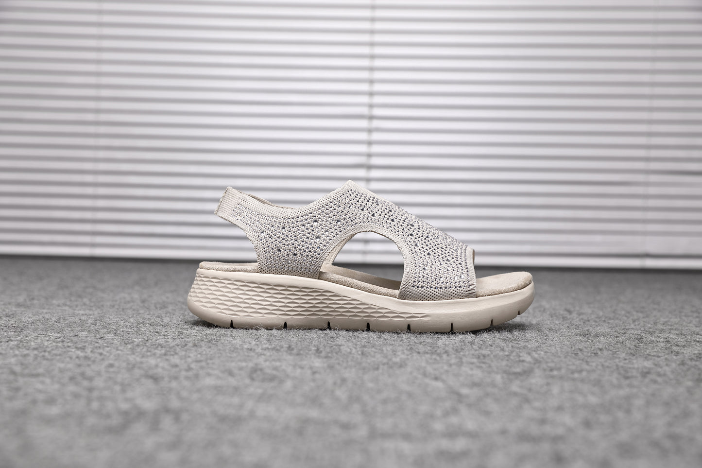 #BEIGE