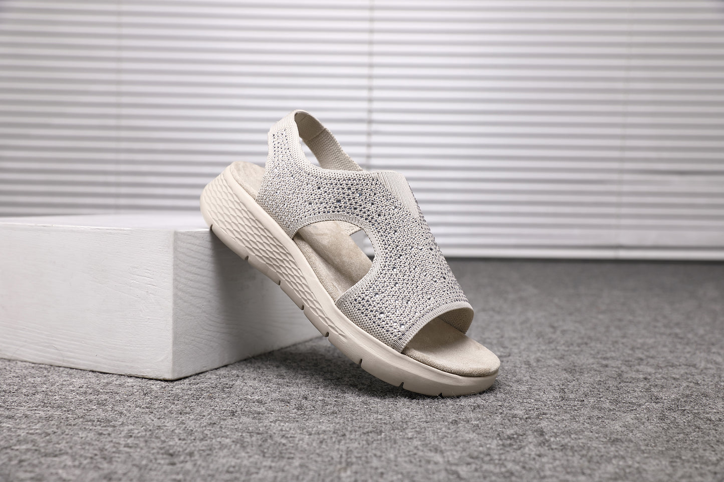 #BEIGE