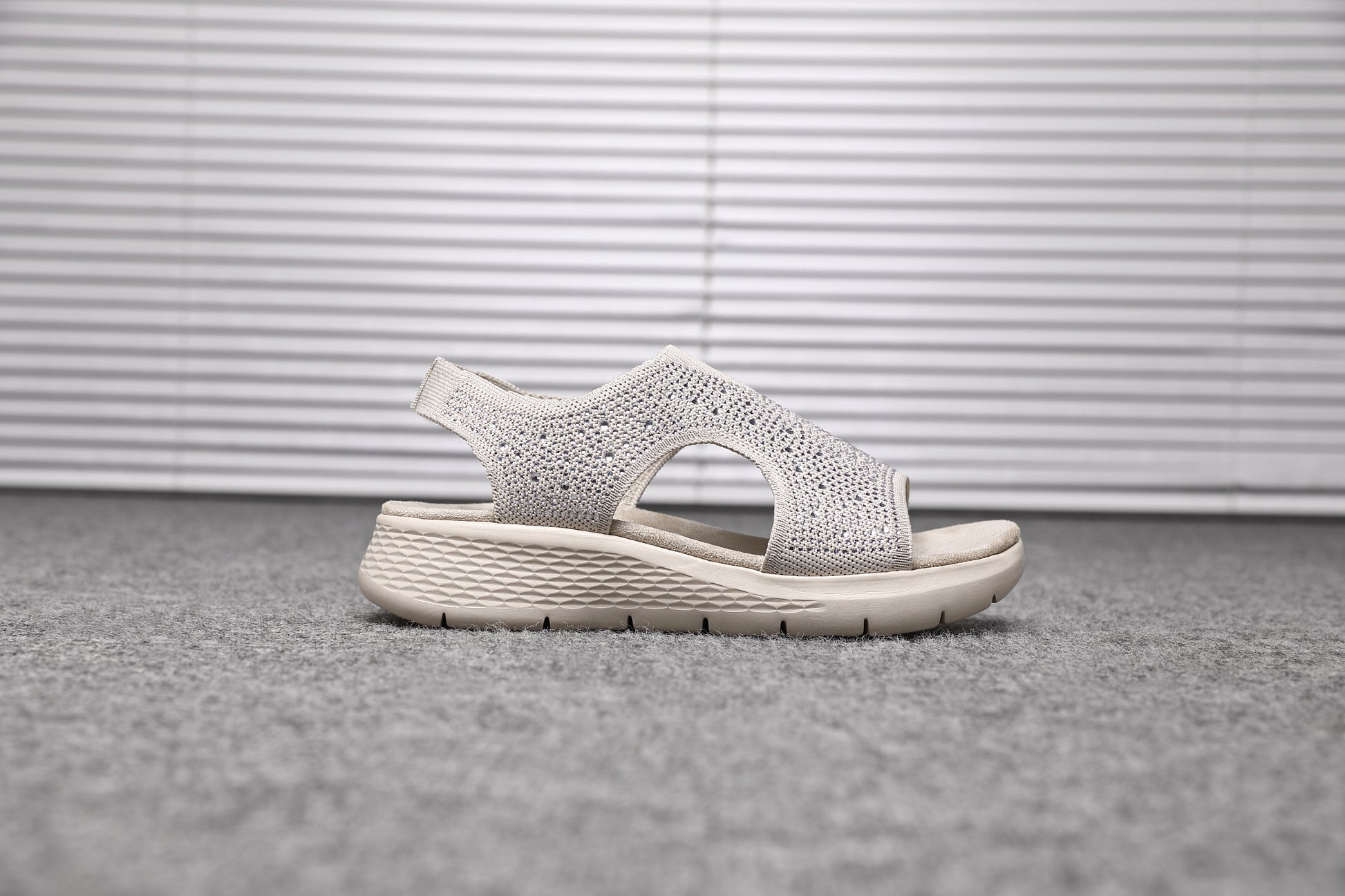 #BEIGE