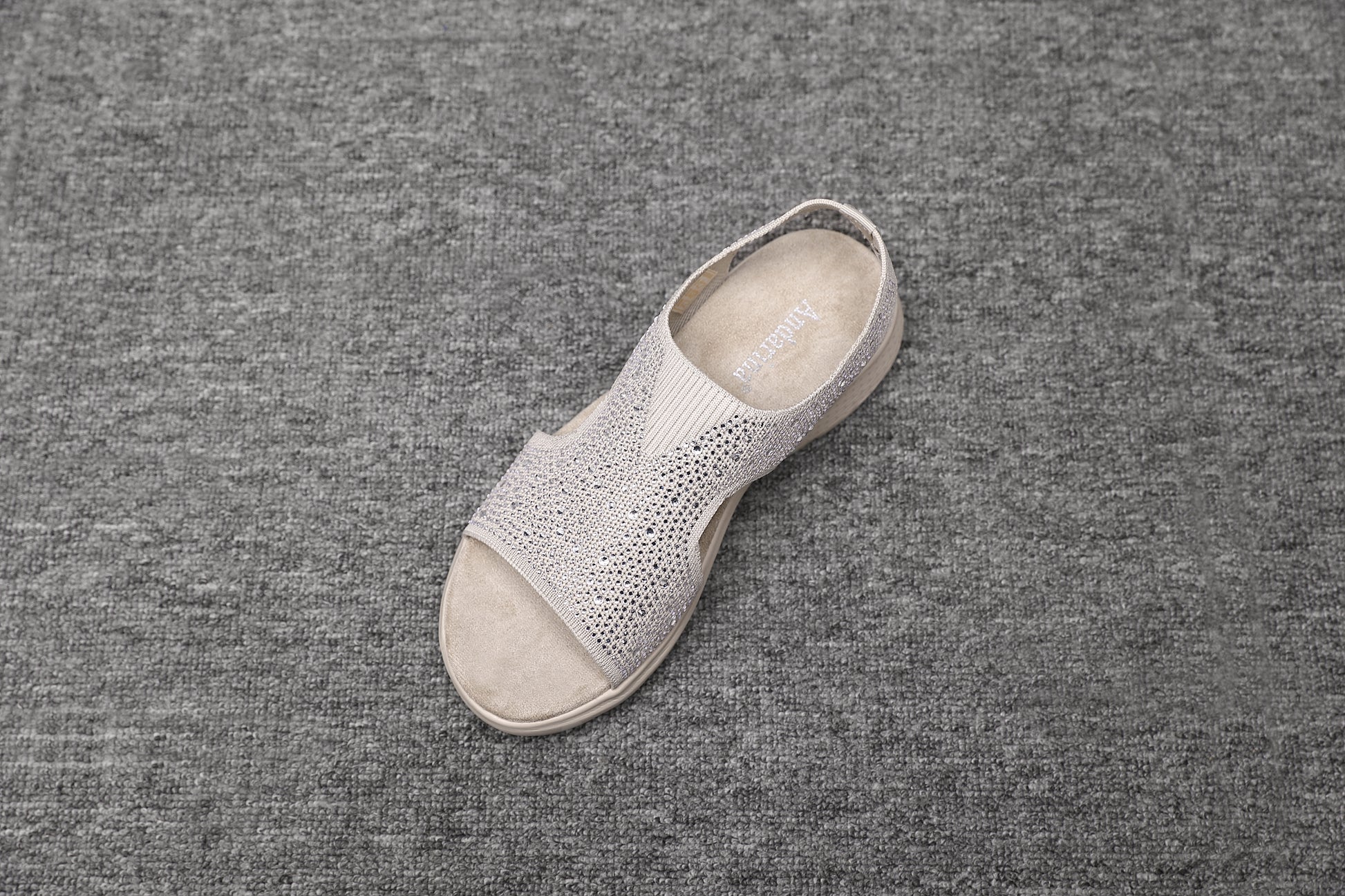 #BEIGE