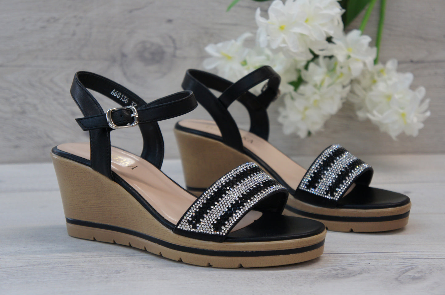 Women Platform Sandals with Sparkling Diamante Black A68136