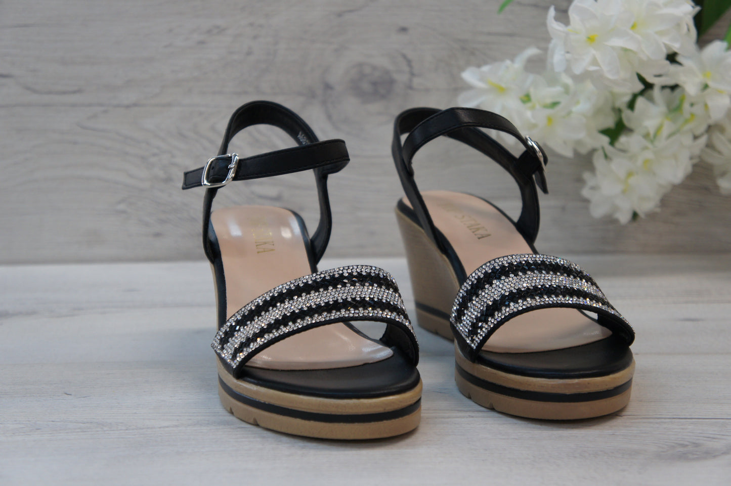 Women Platform Sandals with Sparkling Diamante Black A68136