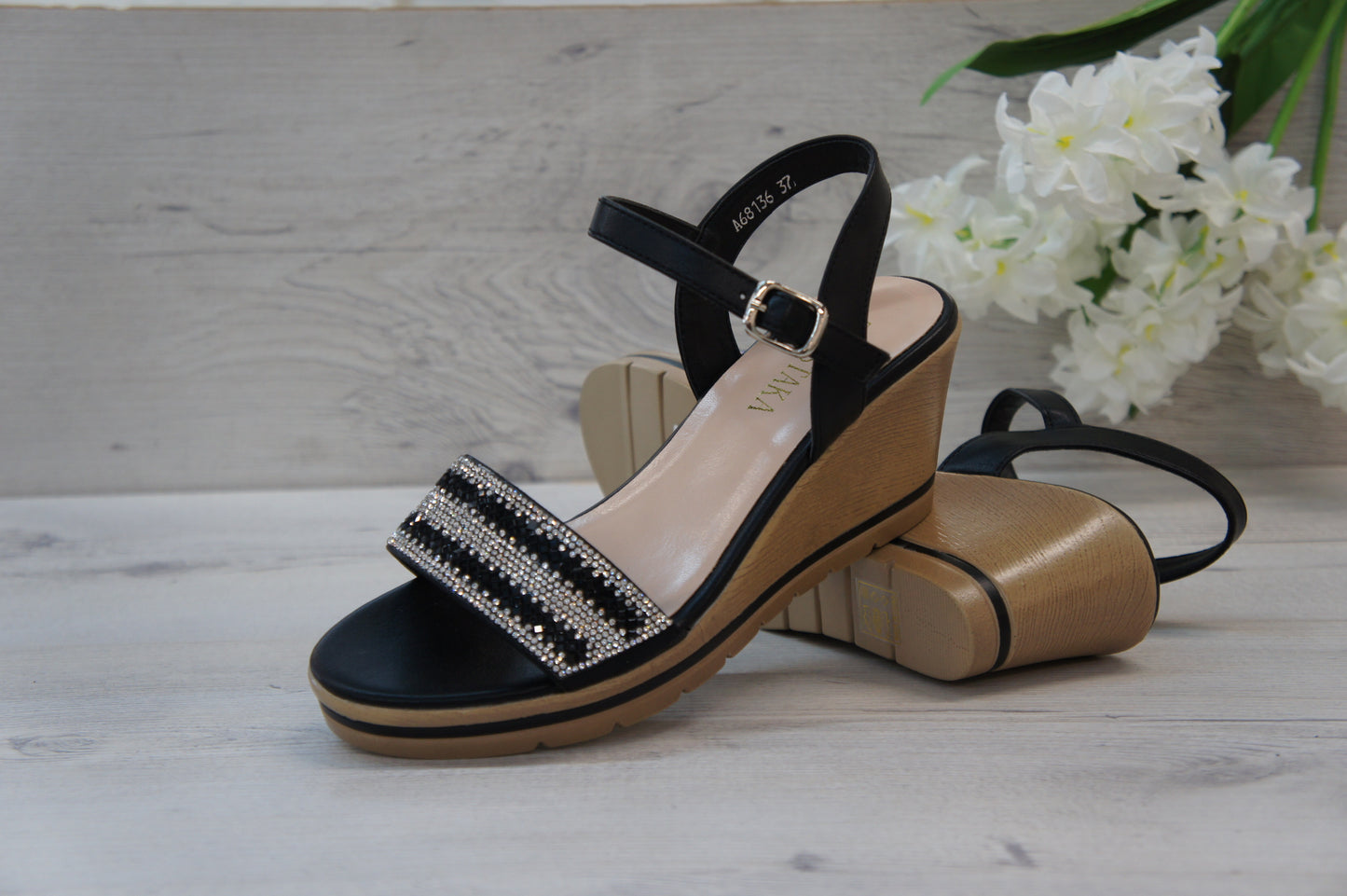 Women Platform Sandals with Sparkling Diamante Black A68136