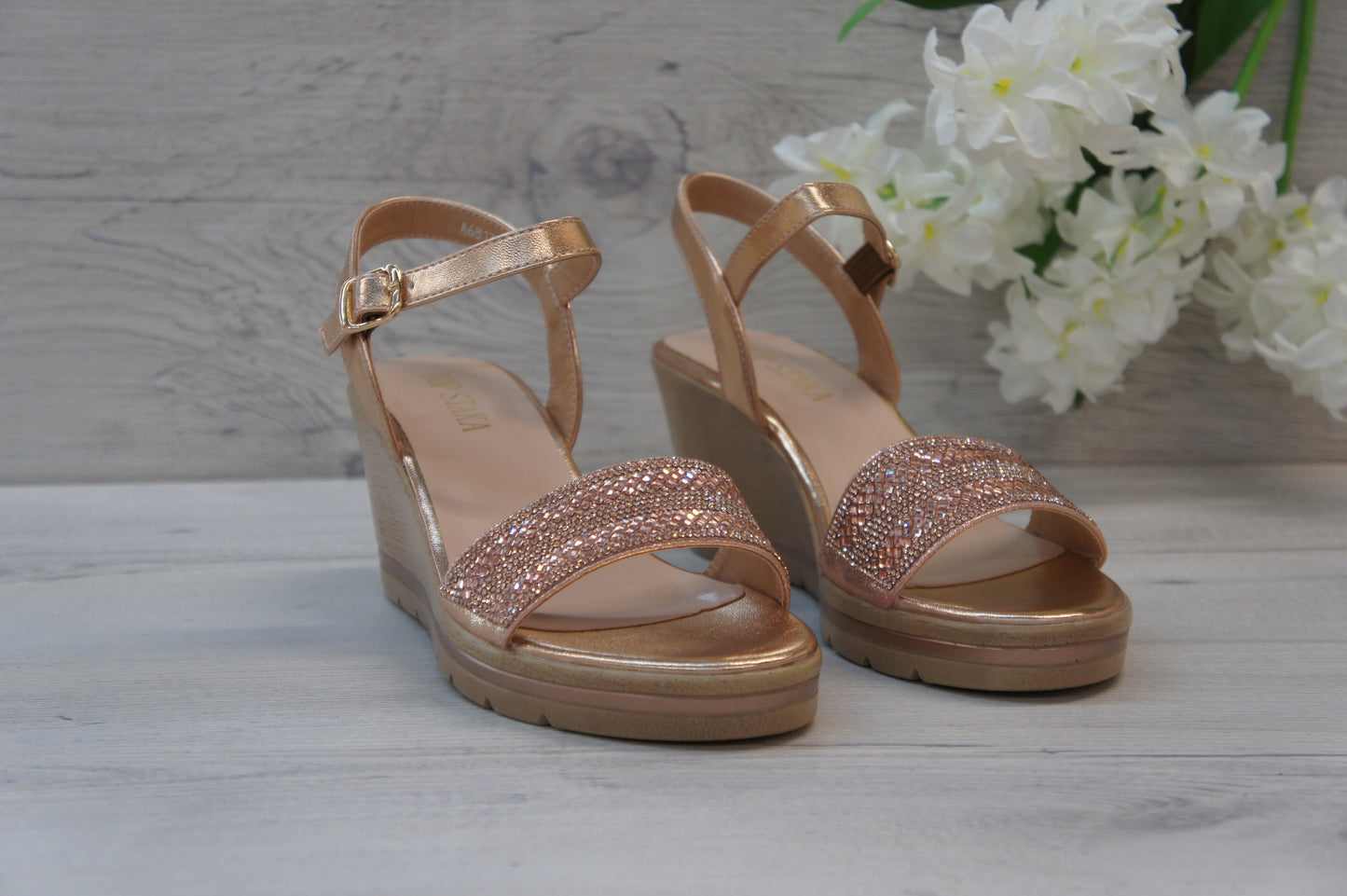 Women Platform Sandals with Sparkling Diamante Champagne A68136