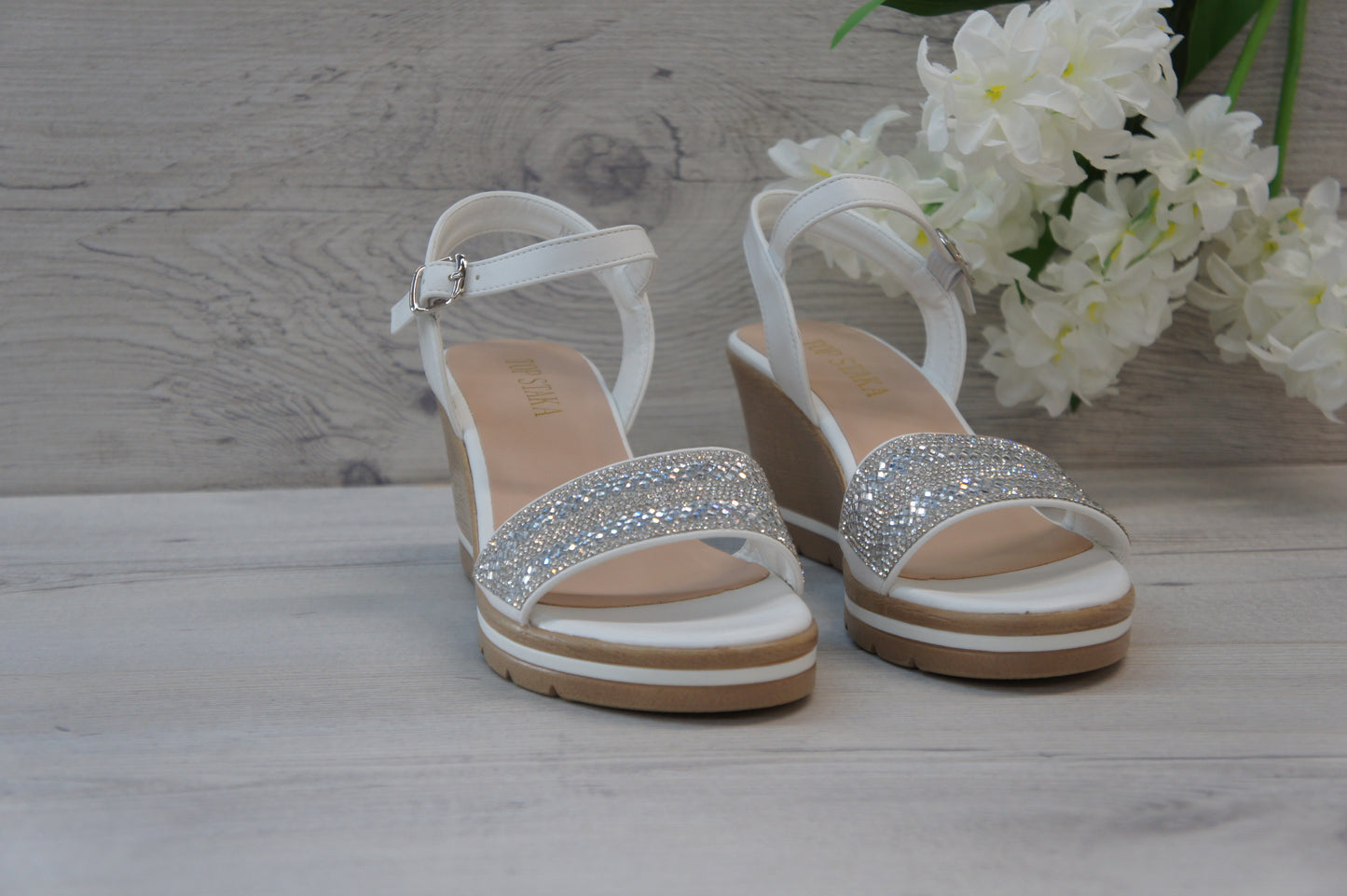 Women Platform Sandals with Sparkling Diamante White A68136