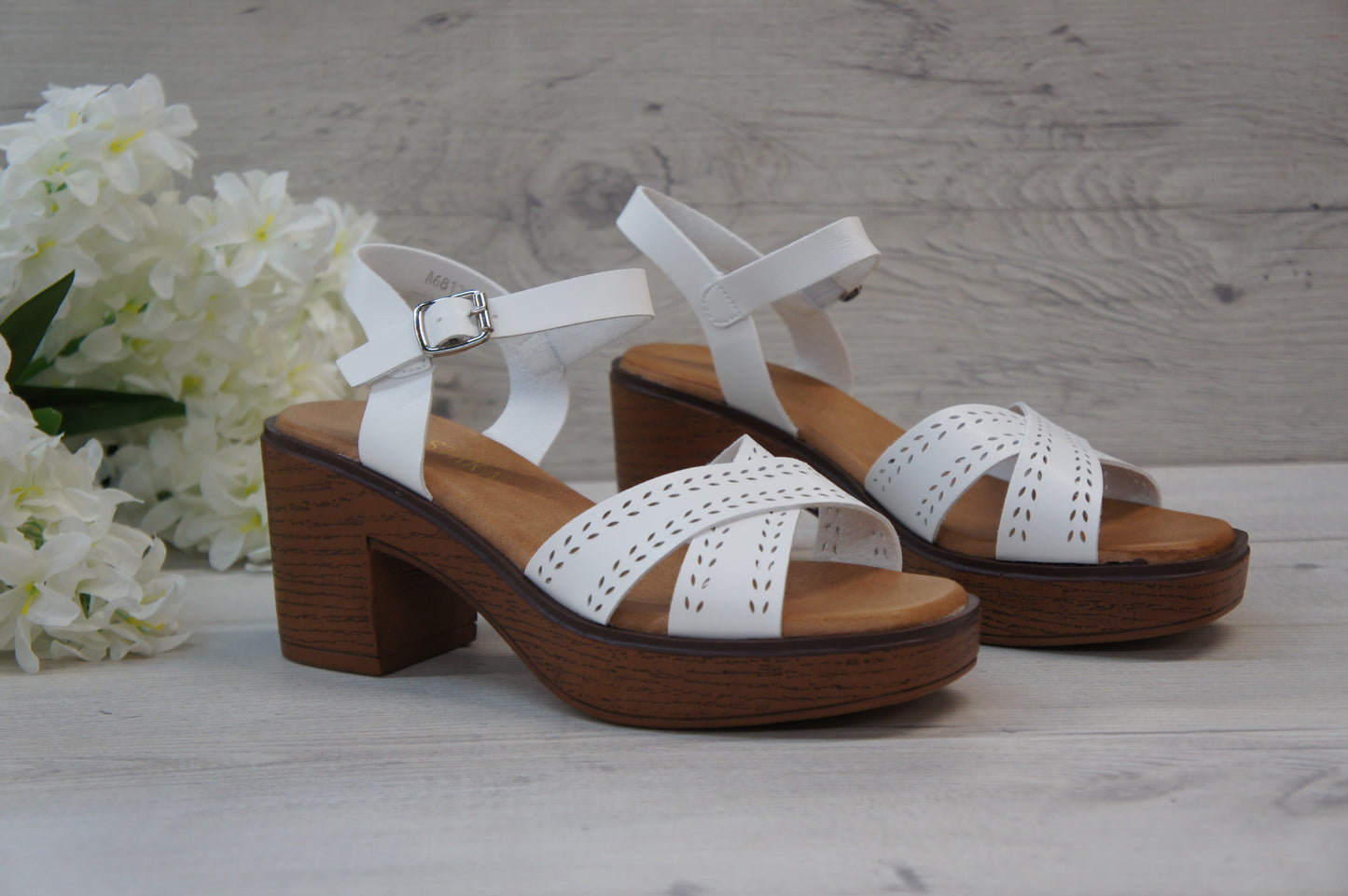 Women Platform Wood Effect Heels Cushioning A68129 White